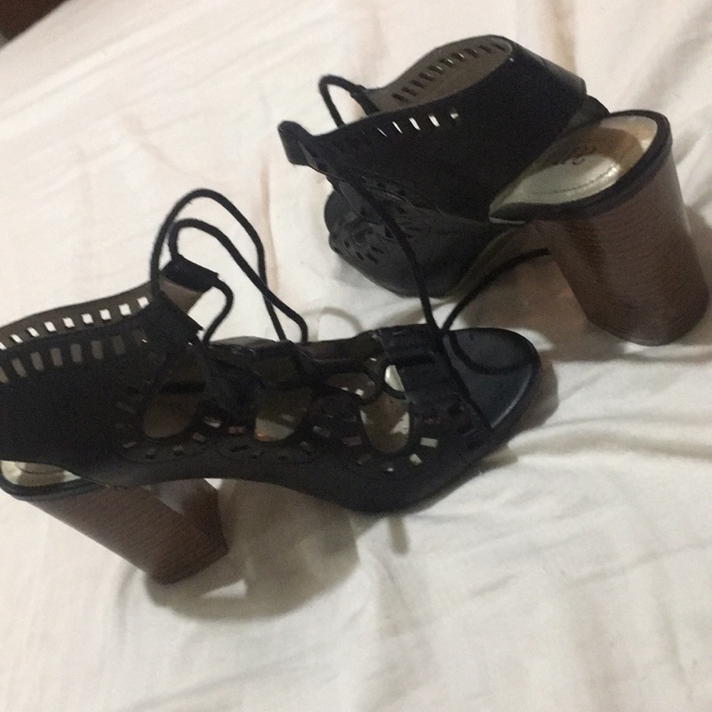 Black High heels brown heel